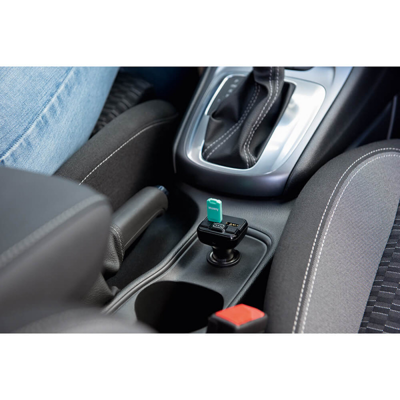 Annat kul - FM-sändare med AUX-IN och USB-IN