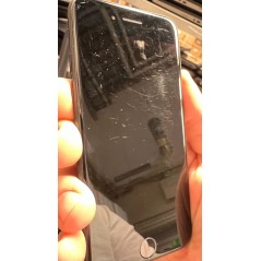 iPhone begagnad - iPhone SE 64GB 2020 (2nd Gen) Svart (beg med mycket repor skärm)