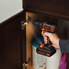 Borrmaskin & skruvdragare - Black & Decker borrmaskin/skruvdragare med 2 batterier och ca 75 tillbehör