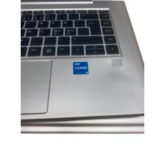 Laptop 14" beg - HP EliteBook 640 G9 14" Full HD i5 (gen 12) 16GB 512GB SSD Win 11 Pro (beg med liten repa, märken skärm) (buckla vid TGB)