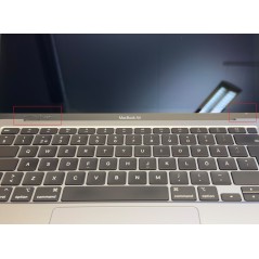 Begagnad MacBook Air - Apple MacBook Air 13-tum 2020 M1 8GB 256GB SSD Space Gray (beg med märken skärm & liten skada på bezeln)