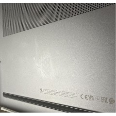 Laptop 16-17" - HP ZBook Studio G11 16" FHD+ Ultra 7 32GB 1TB RTX 4070 W11P demo med liten missfärgning undersida