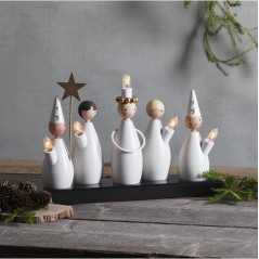 Adventsljusstake med Luciakör i trä