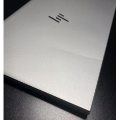 HP EliteBook 830 G8 13.3" Full HD i5 16GB 256GB W11P med Sure View (beg med mycket märken skärm, böjd)