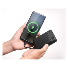 Portabla batterier - Andersson powerbank 20 000 mAh med inbyggd USB-C- och Lightning-kabel (22.5W)