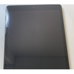 Apple iPad 8th Gen (2020) 10.2" 32GB Wi-Fi Space Gray (beg med lite... iPad (Apple) - Apple iPad 8th Gen (2020) 10.2" 32GB Wi-Fi Space Gray (beg med liten spricka och repa)