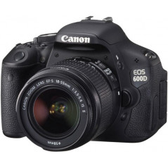 Digitalkamera - Canon EOS 600D + 18-55/3,5-5,6 IS + fjärr och 2 batterier