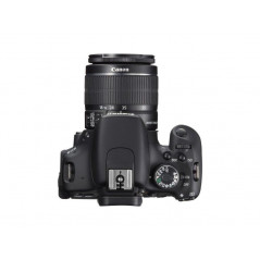 Digitalkamera - Canon EOS 600D + 18-55/3,5-5,6 IS + fjärr och 2 batterier