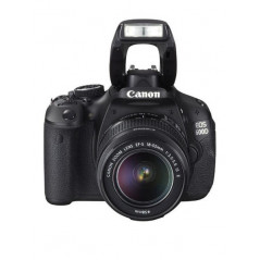 Digitalkamera - Canon EOS 600D + 18-55/3,5-5,6 IS + fjärr och 2 batterier