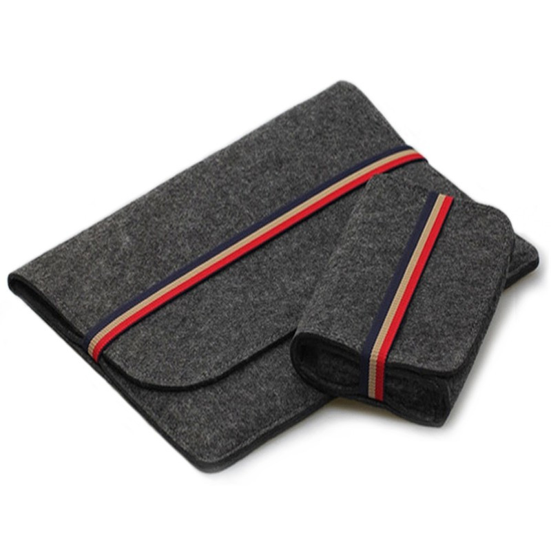 Sleeve - Svart sleeve i filt till MacBook Pro