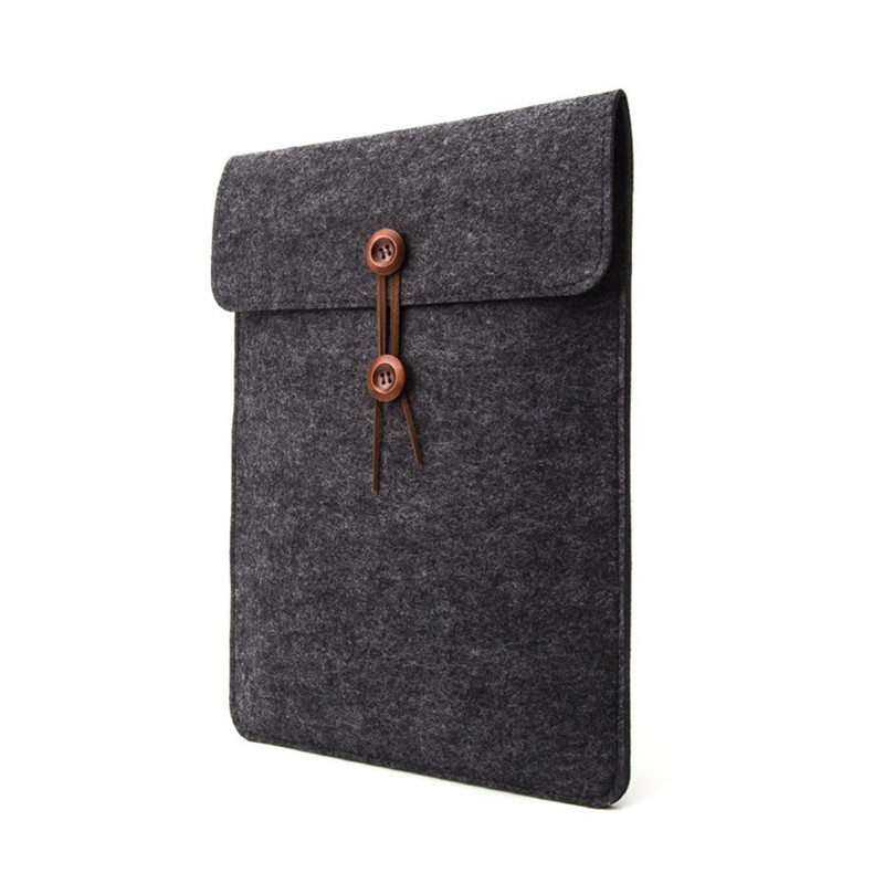 Sleeve - Svart fodral i filt till MacBook Air